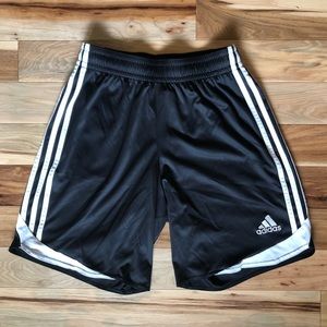 Men’s Adidas Soccer Shorts MEDIUM